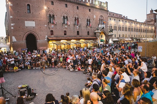 FERRARA BUSKERS FESTIVAL